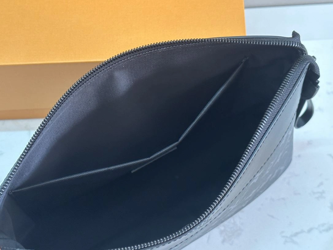 Mens Louis Vuitton Clutch Bags FastDry 91738