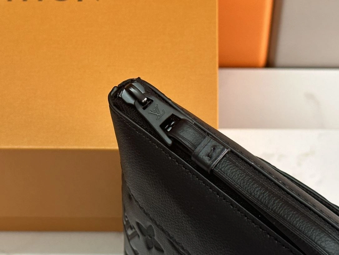 Mens Louis Vuitton Clutch Bags SportInspired 91724