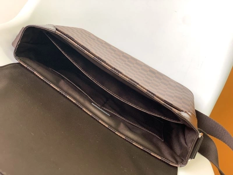 Mens Louis Vuitton Satchel Bags Functional 94114