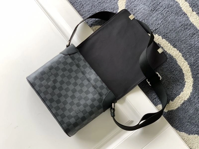 Mens Louis Vuitton Satchel Bags UrbanChic 94070