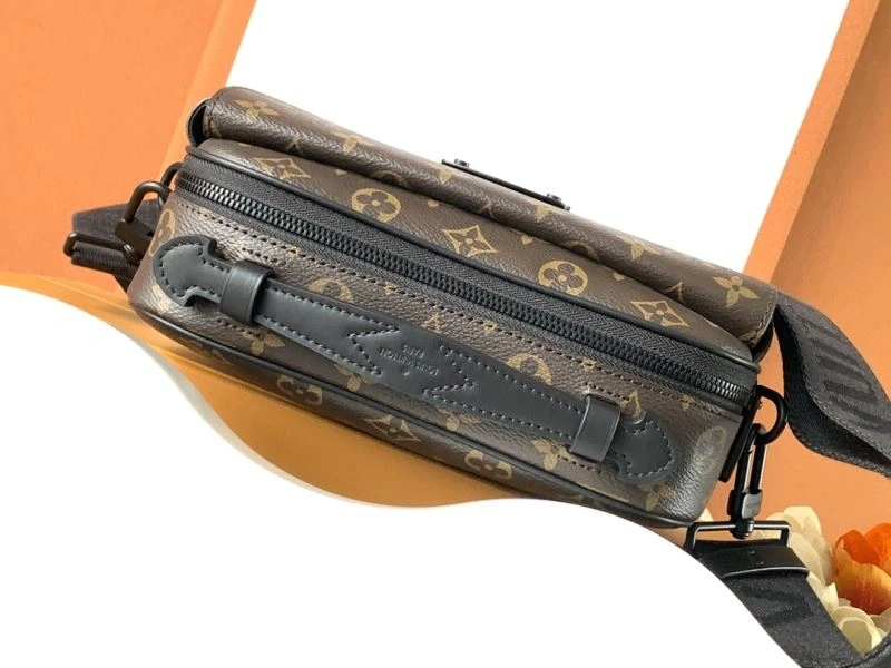 Mens Louis Vuitton Satchel Bags RelaxedFit 93725