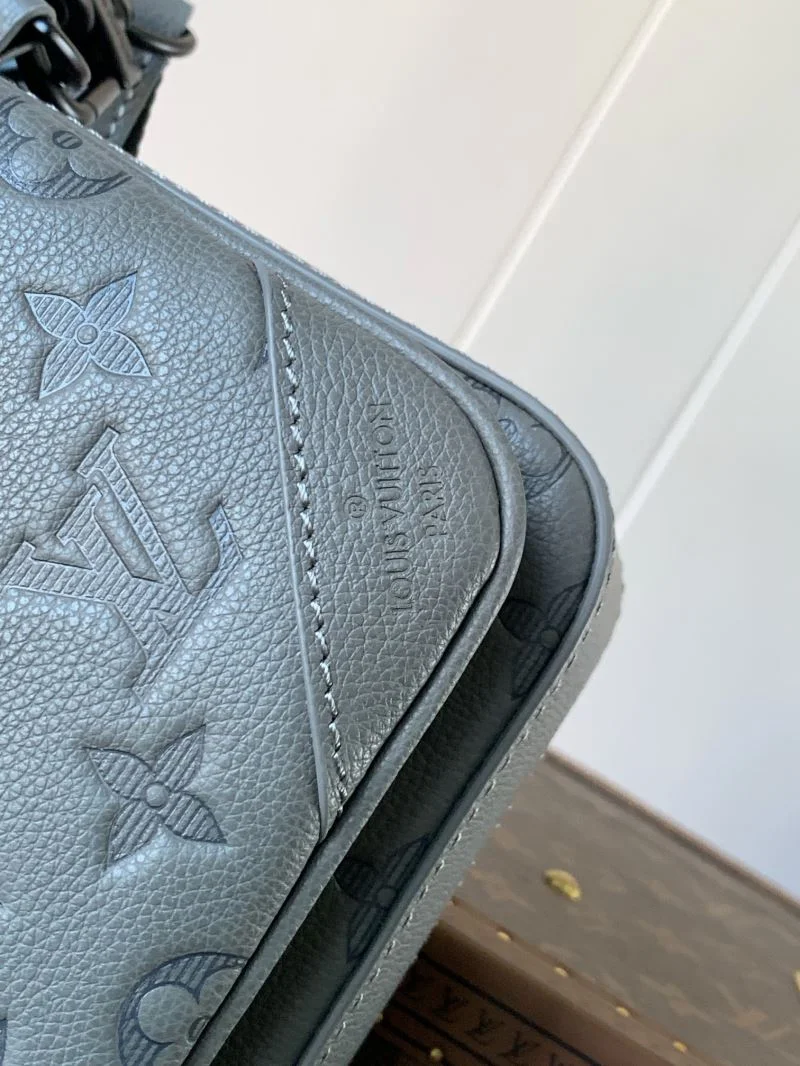 Mens Louis Vuitton Satchel Bags SmoothTexture 43214