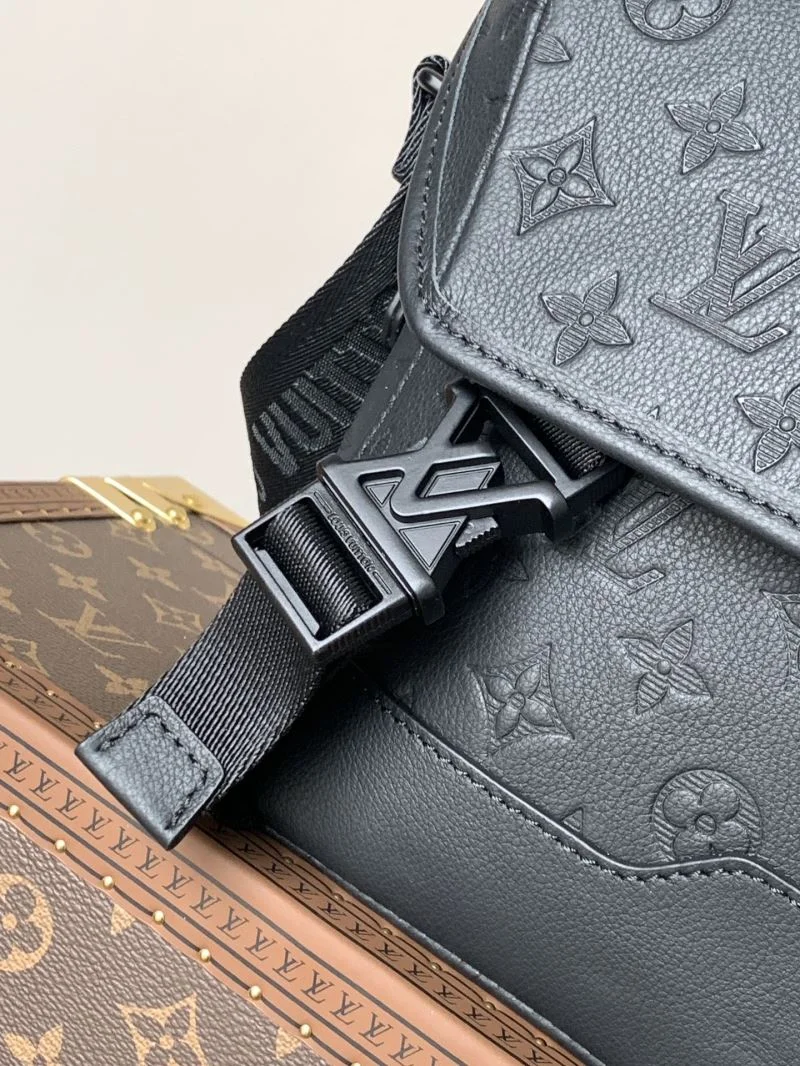SmoothTexture Mens Louis Vuitton Satchel Bags 43210