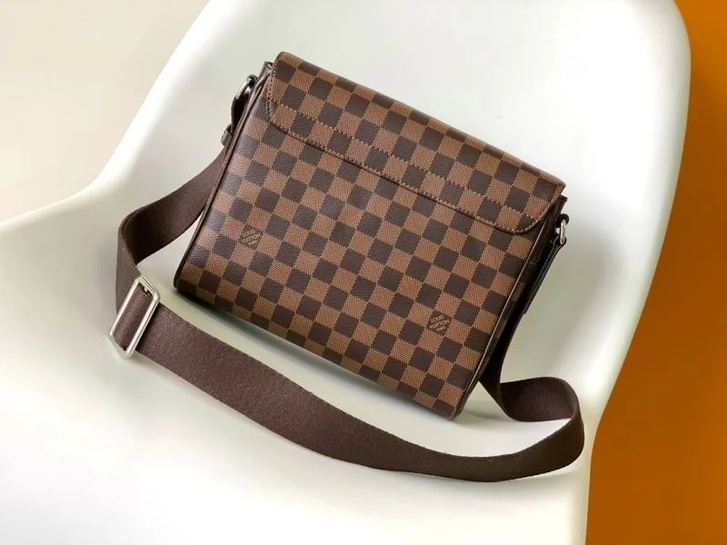 Mens Louis Vuitton Satchel Bags EasyMatch 42047