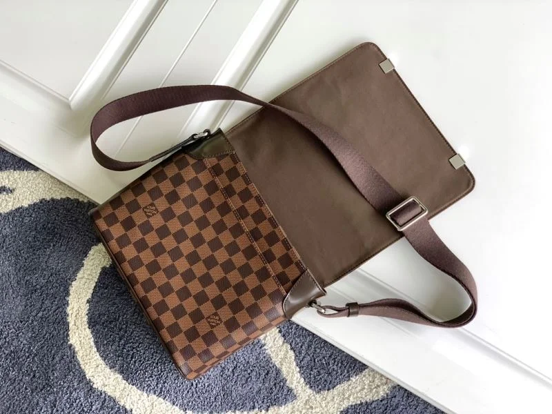 Mens Louis Vuitton Satchel Bags EasyMatch 42047