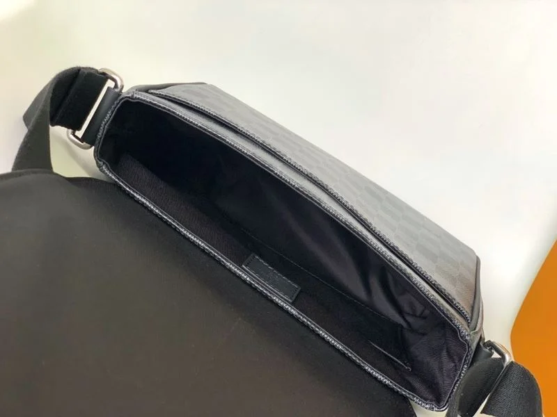 Mens Louis Vuitton Satchel Bags Attractive 42055
