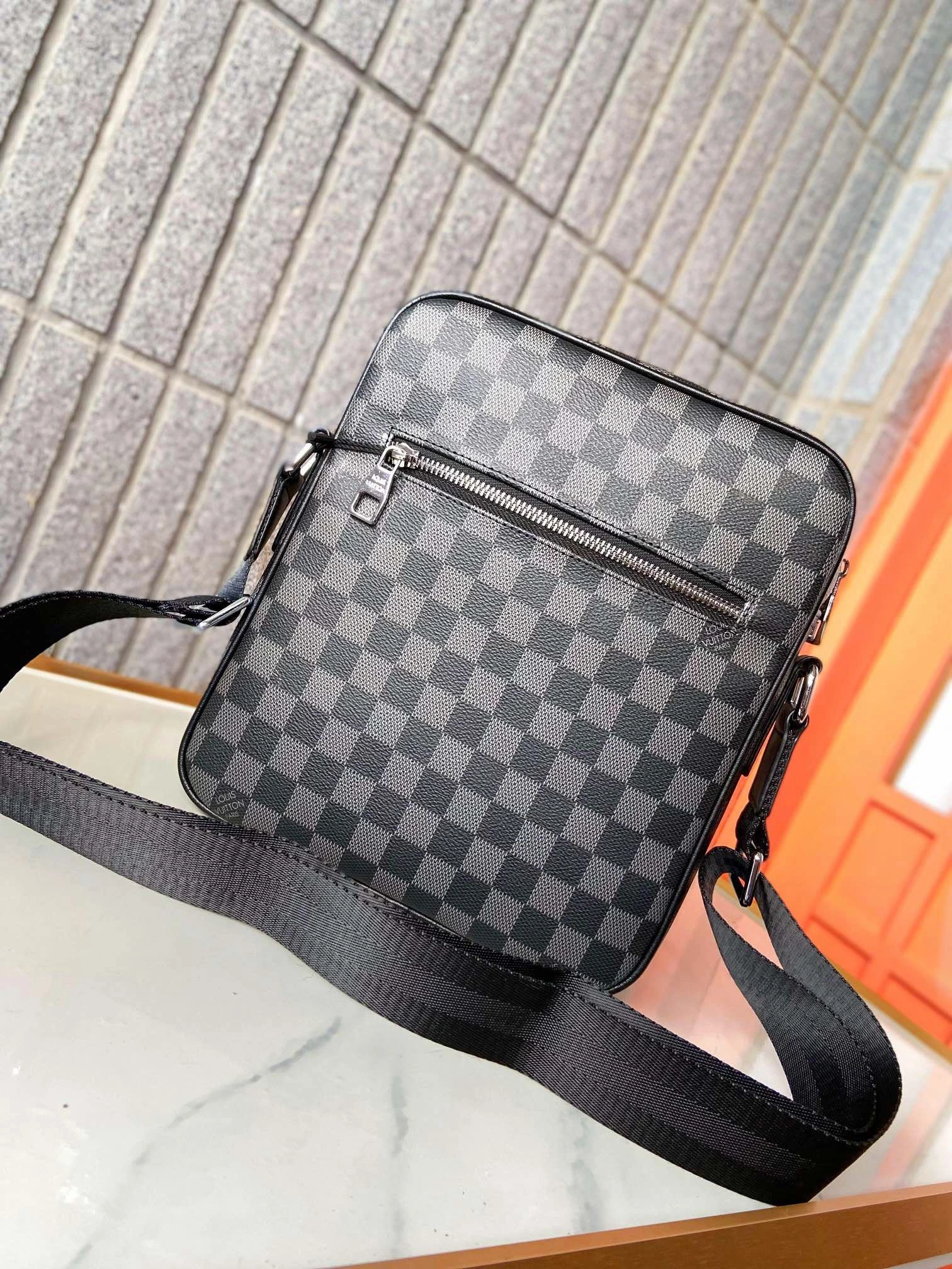 Affordable Mens Louis Vuitton Satchel Bags 92696