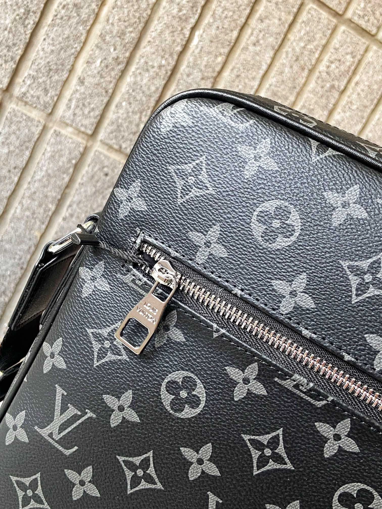 Mens Louis Vuitton Satchel Bags EasyCare 92694
