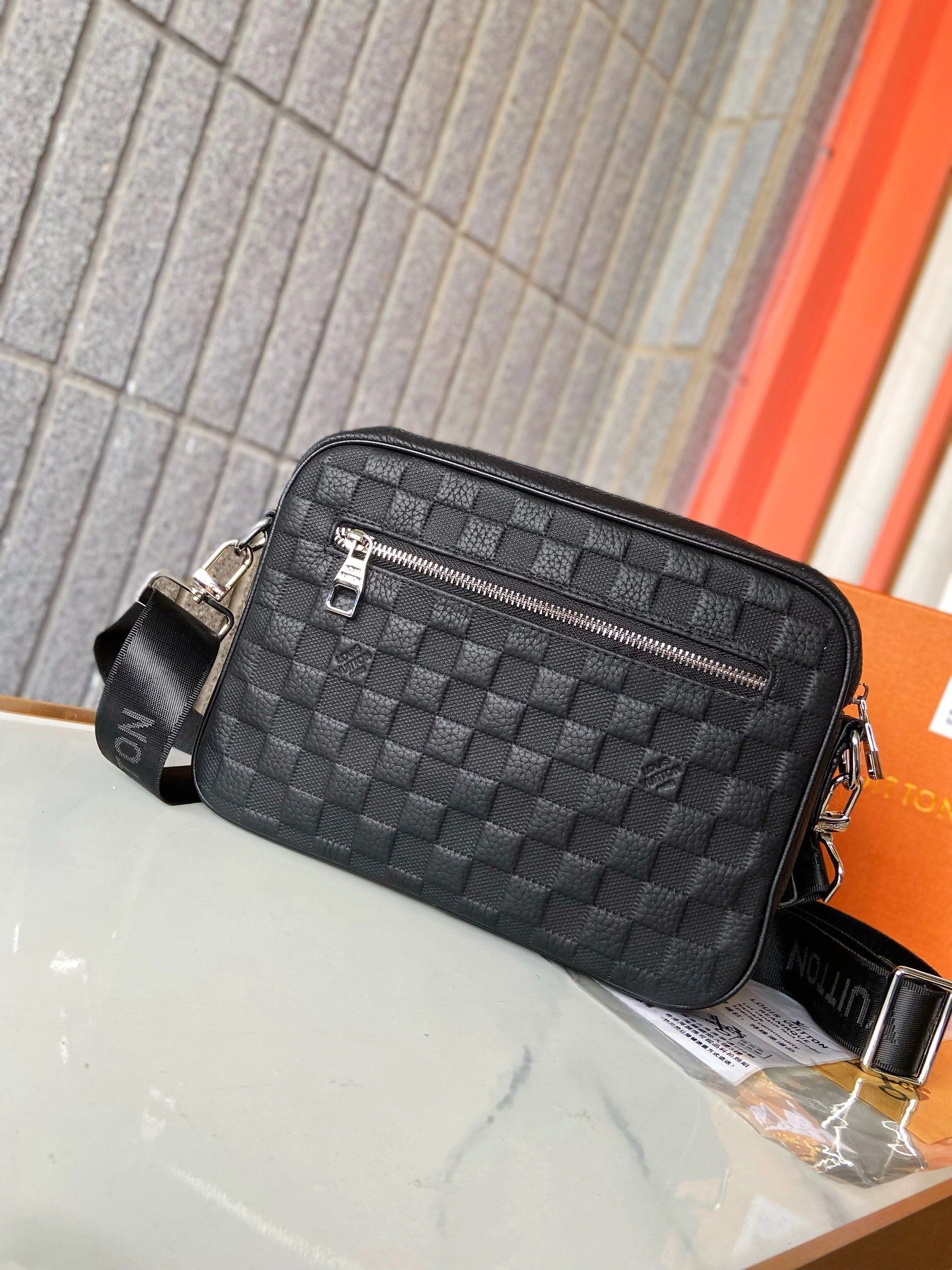 Mens Louis Vuitton Satchel Bags Fashionable 92712