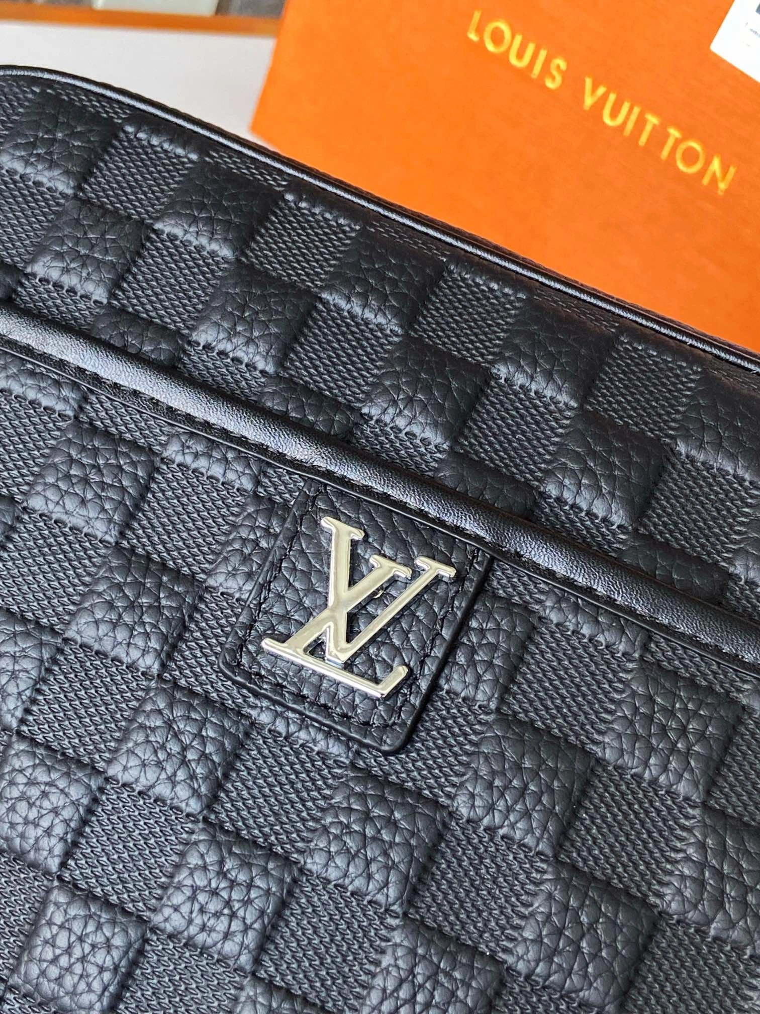 Mens Louis Vuitton Satchel Bags Fashionable 92712