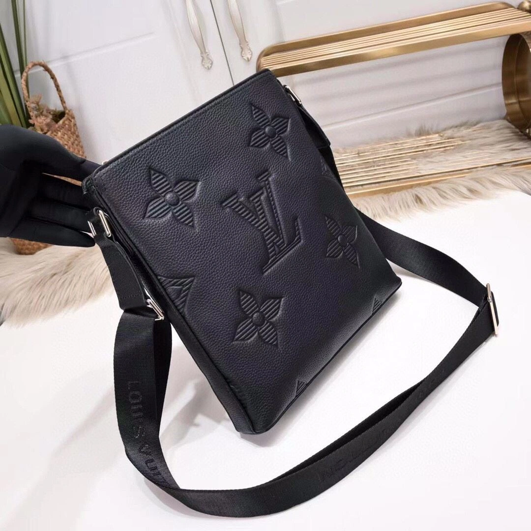 Mens Louis Vuitton Satchel Bags Supportive 92692