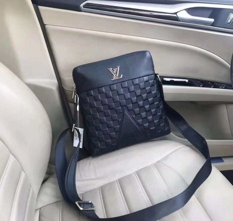 Mens Louis Vuitton Satchel Bags TechFriendly 92706