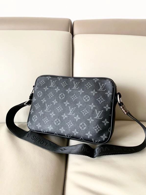 Mens Louis Vuitton Satchel Bags Comfortable 92680
