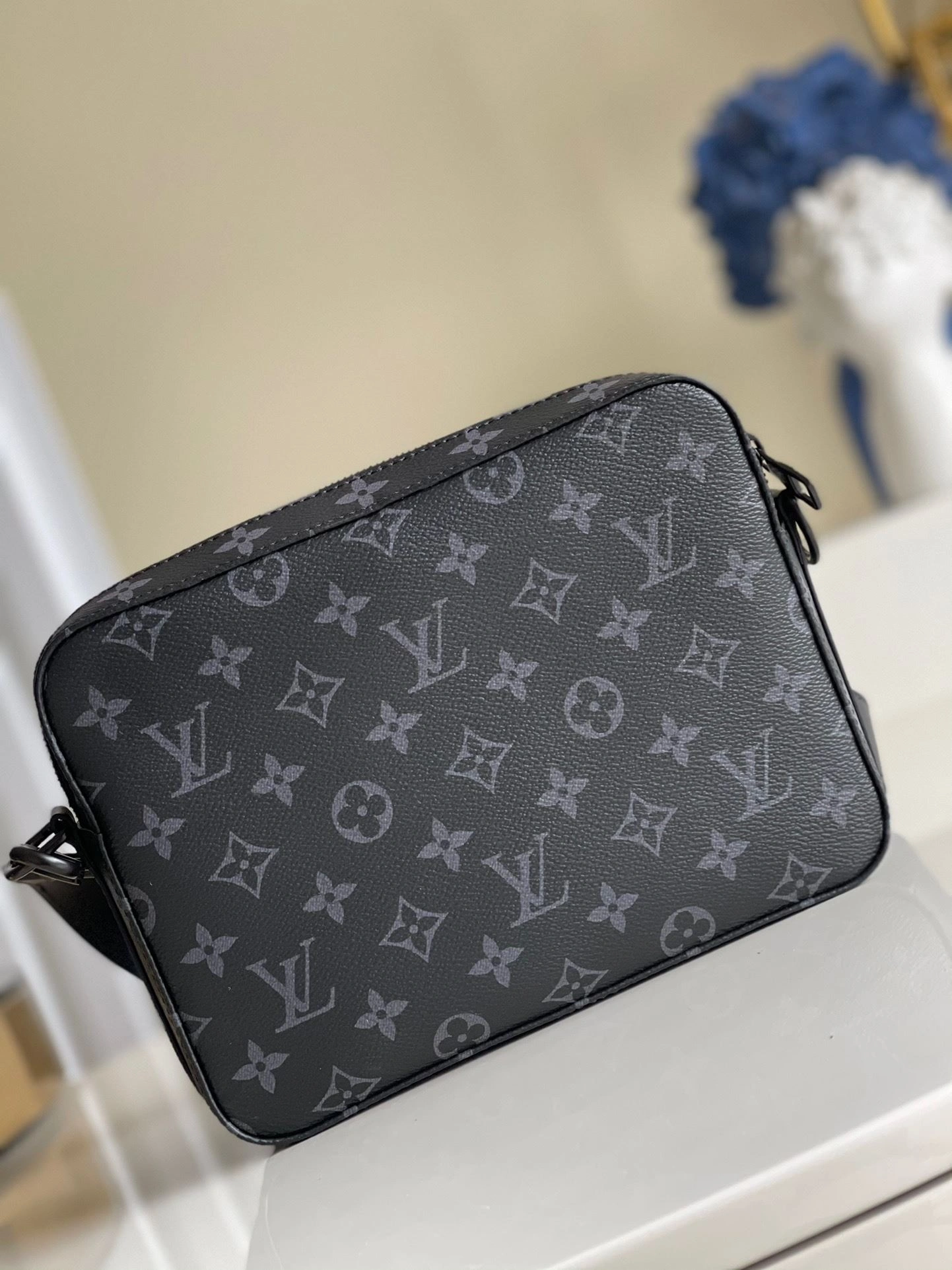 Mens Louis Vuitton Satchel Bags EasyCare 92685