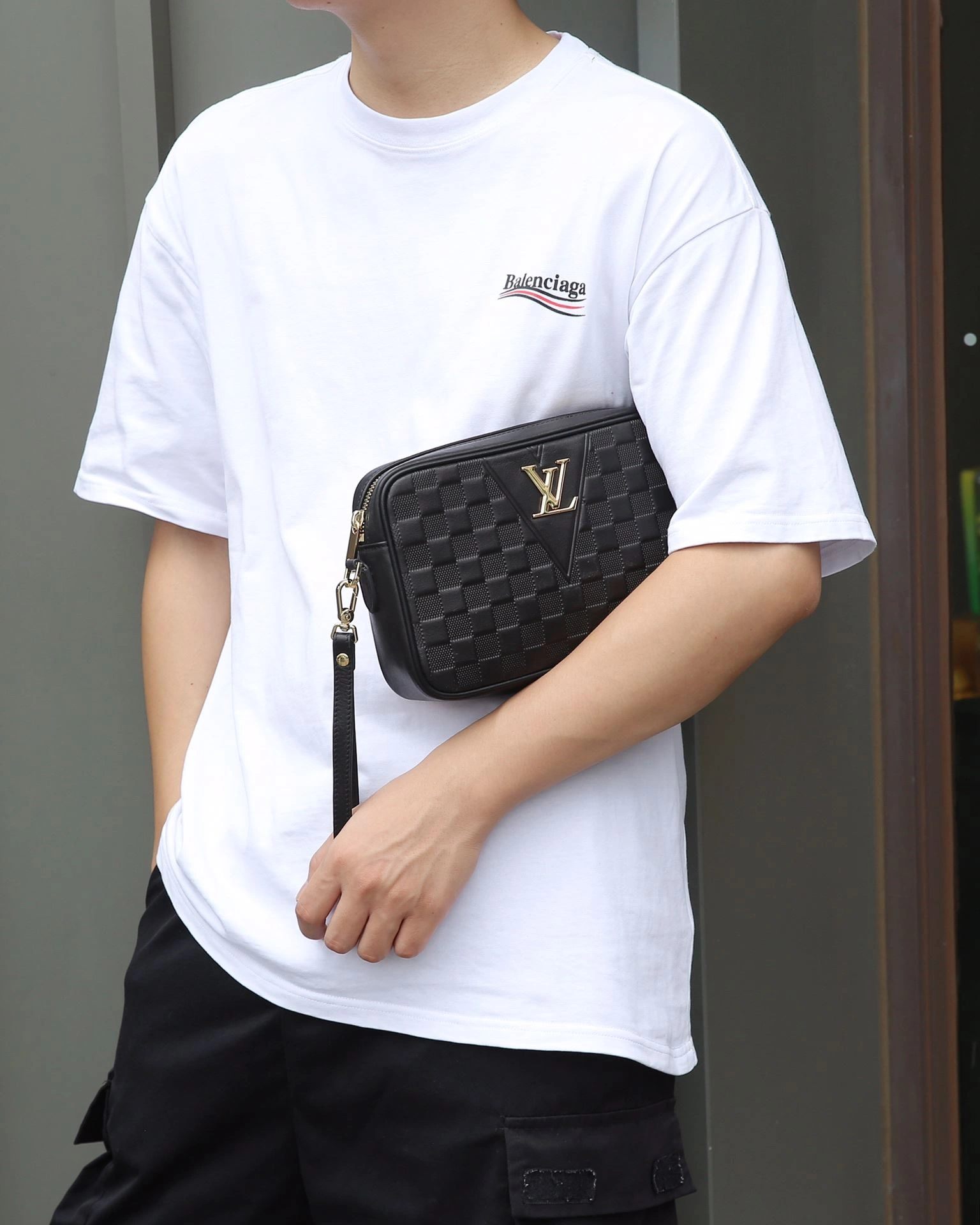 Mens Louis Vuitton Satchel Bags Resilient 92689