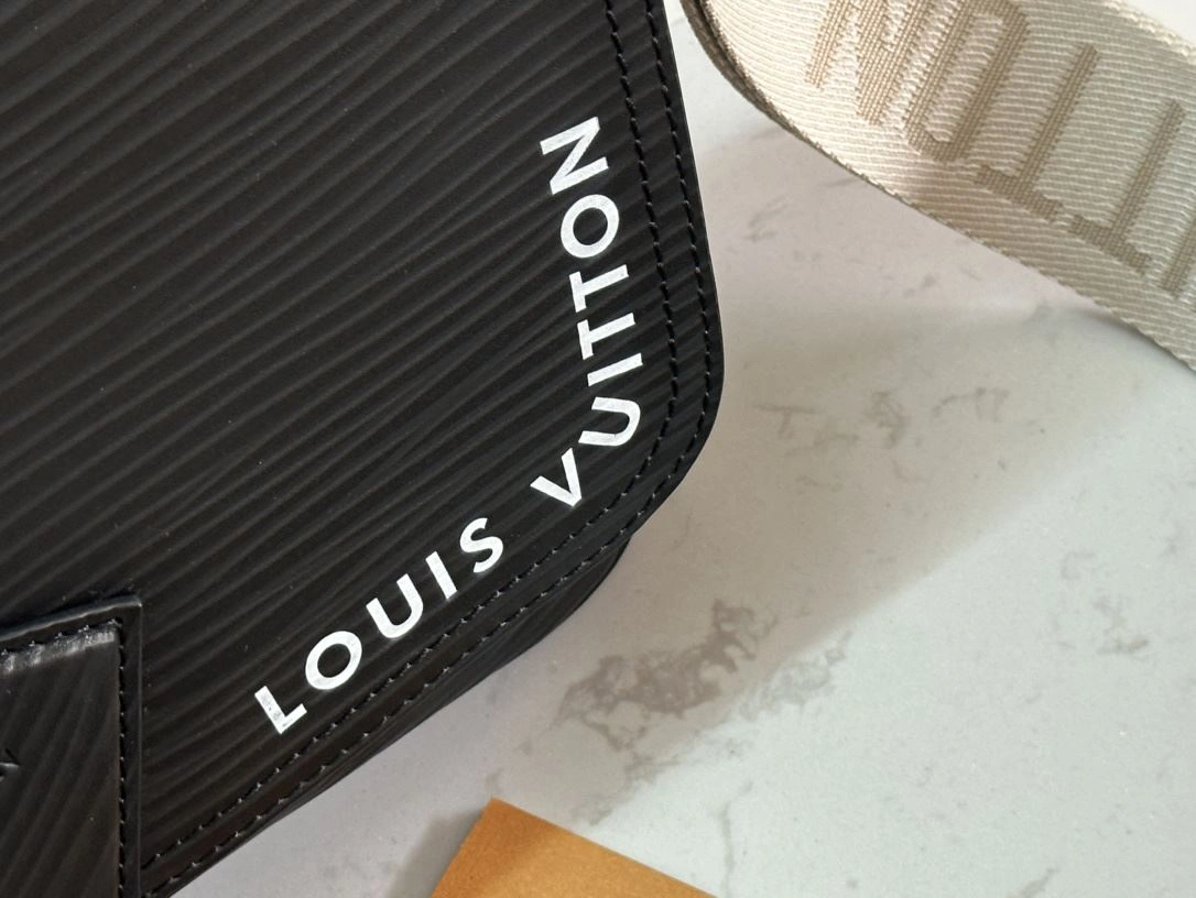 Mens Louis Vuitton Satchel Bags Trendsetting 91735