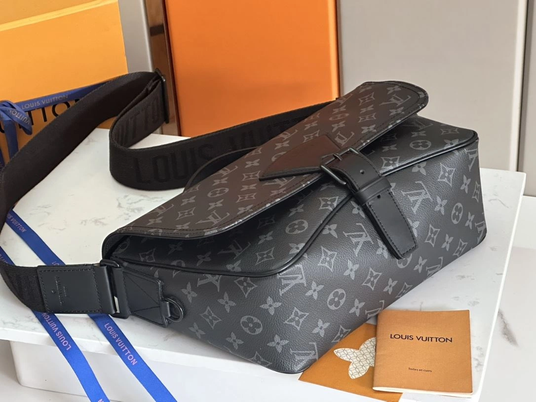 Minimalist Mens Louis Vuitton Satchel Bags 91721