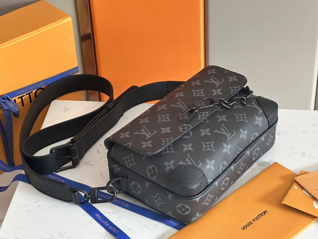 Mens Louis Vuitton Satchel Bags Resilient 91713