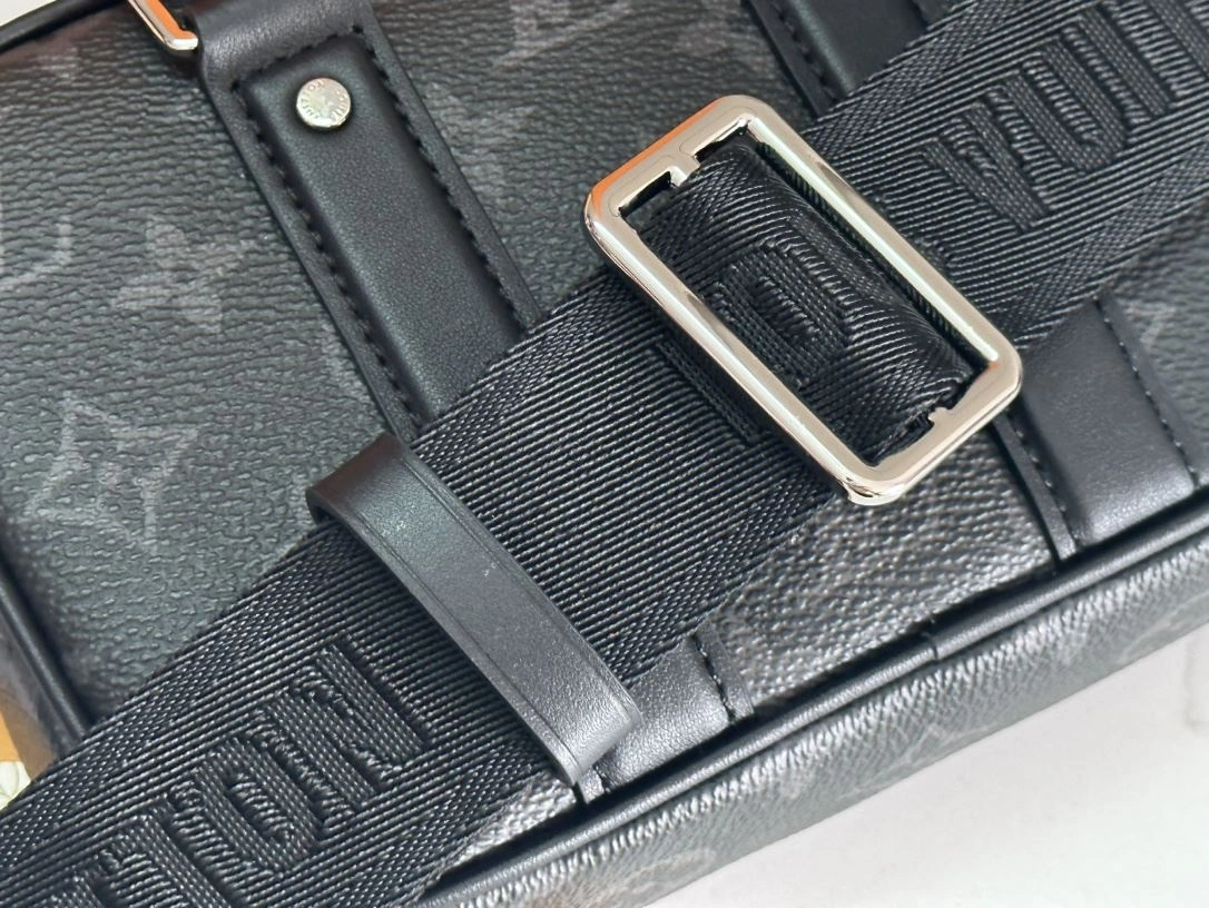 Mens Louis Vuitton Satchel Bags ComfortFit 91710