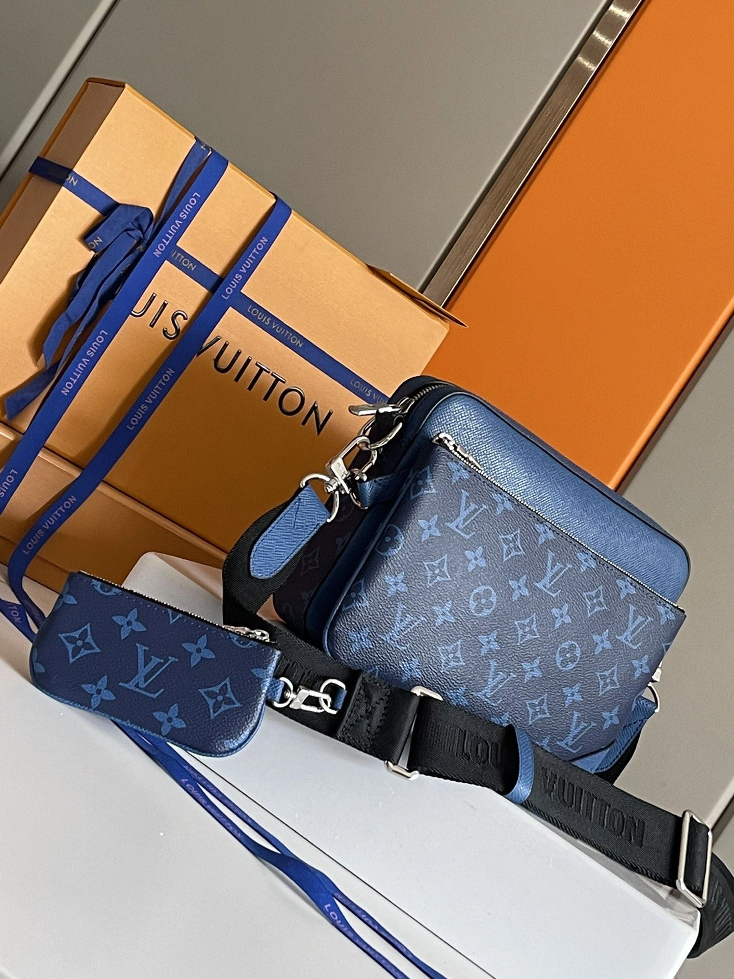 Mens Louis Vuitton Satchel Bags ZipUp 91727