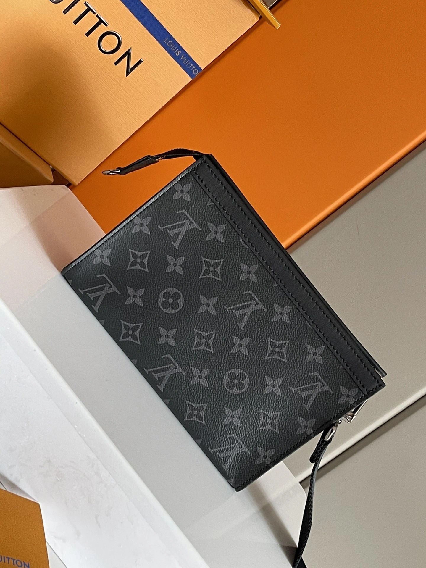 Mens Louis Vuitton Satchel Bags Seasonal 91706