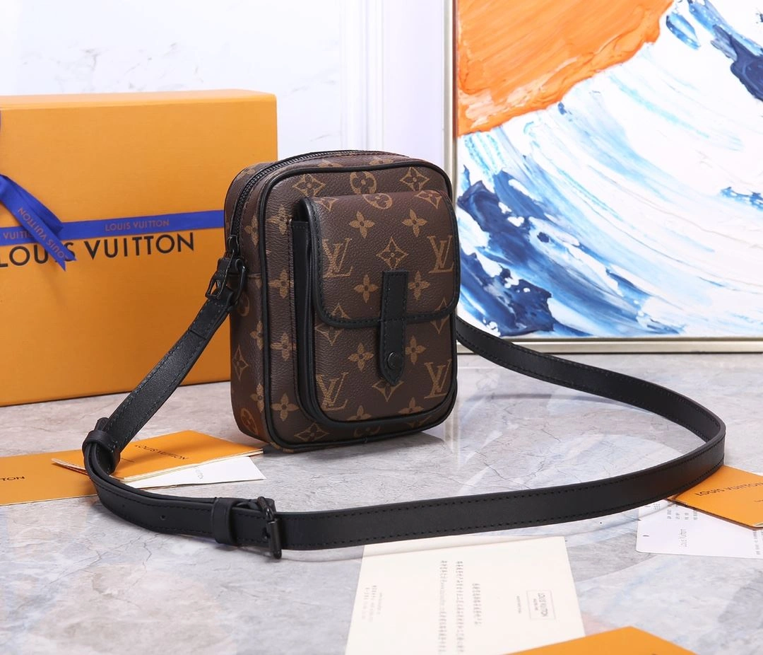Mens Louis Vuitton Satchel Bags Versatile 91702