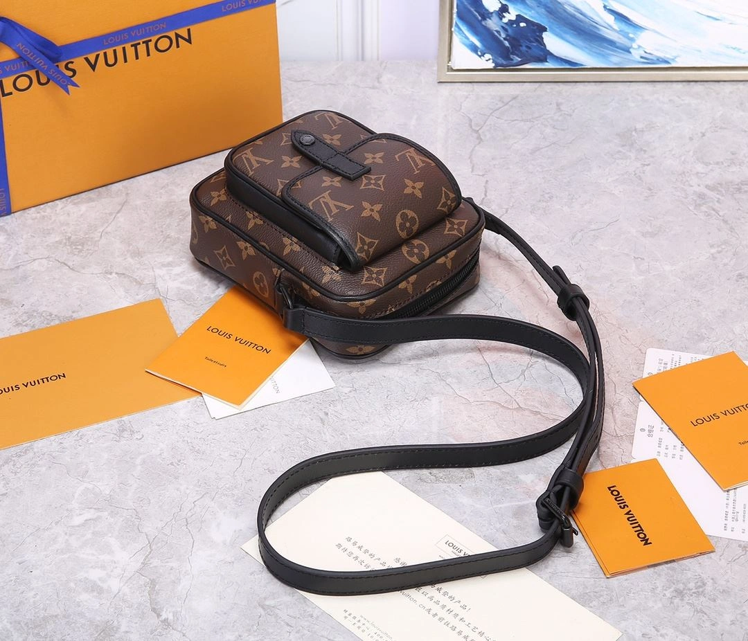 Mens Louis Vuitton Satchel Bags Versatile 91702