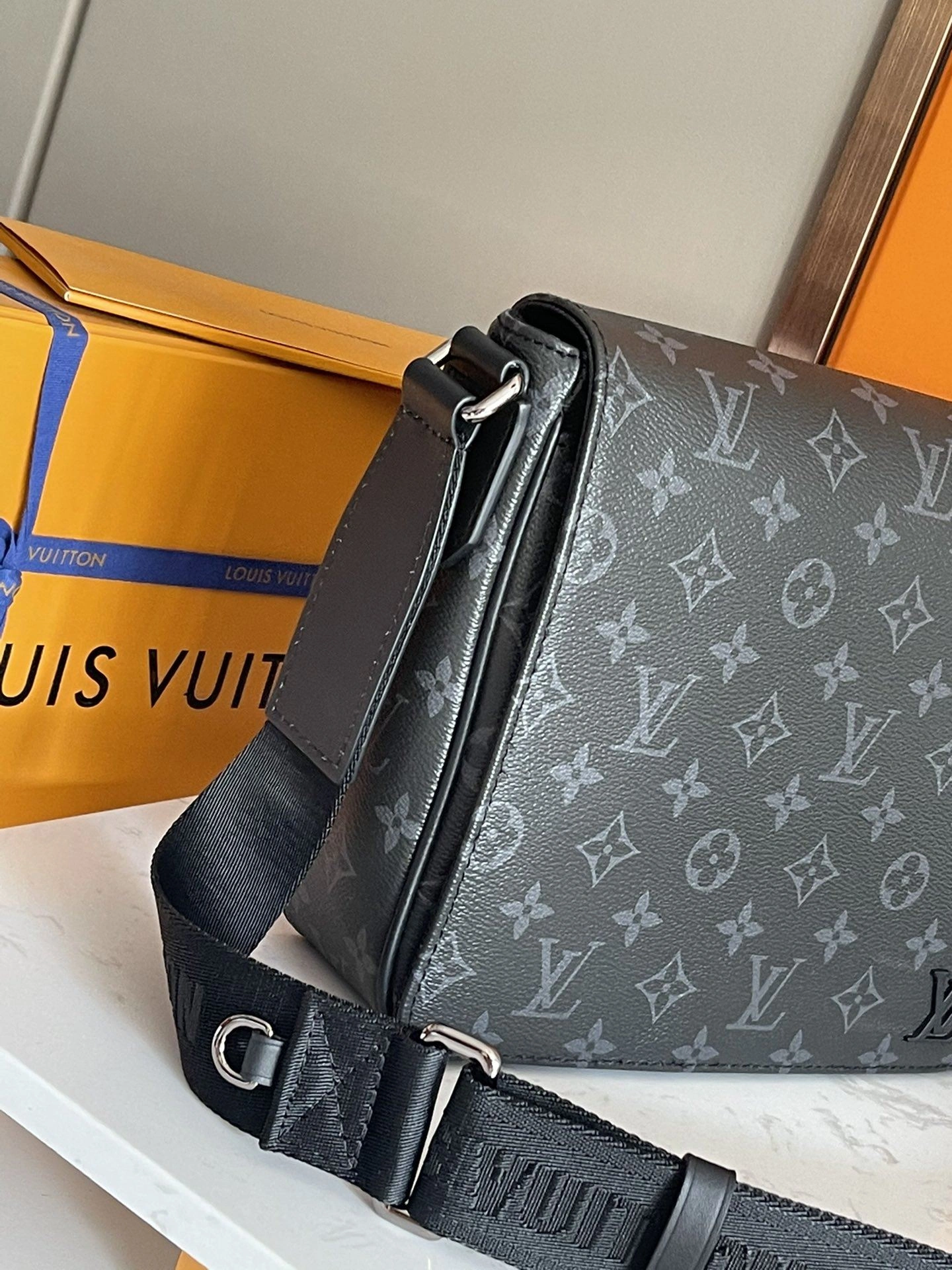 NewStyle Mens Louis Vuitton Satchel Bags 91733