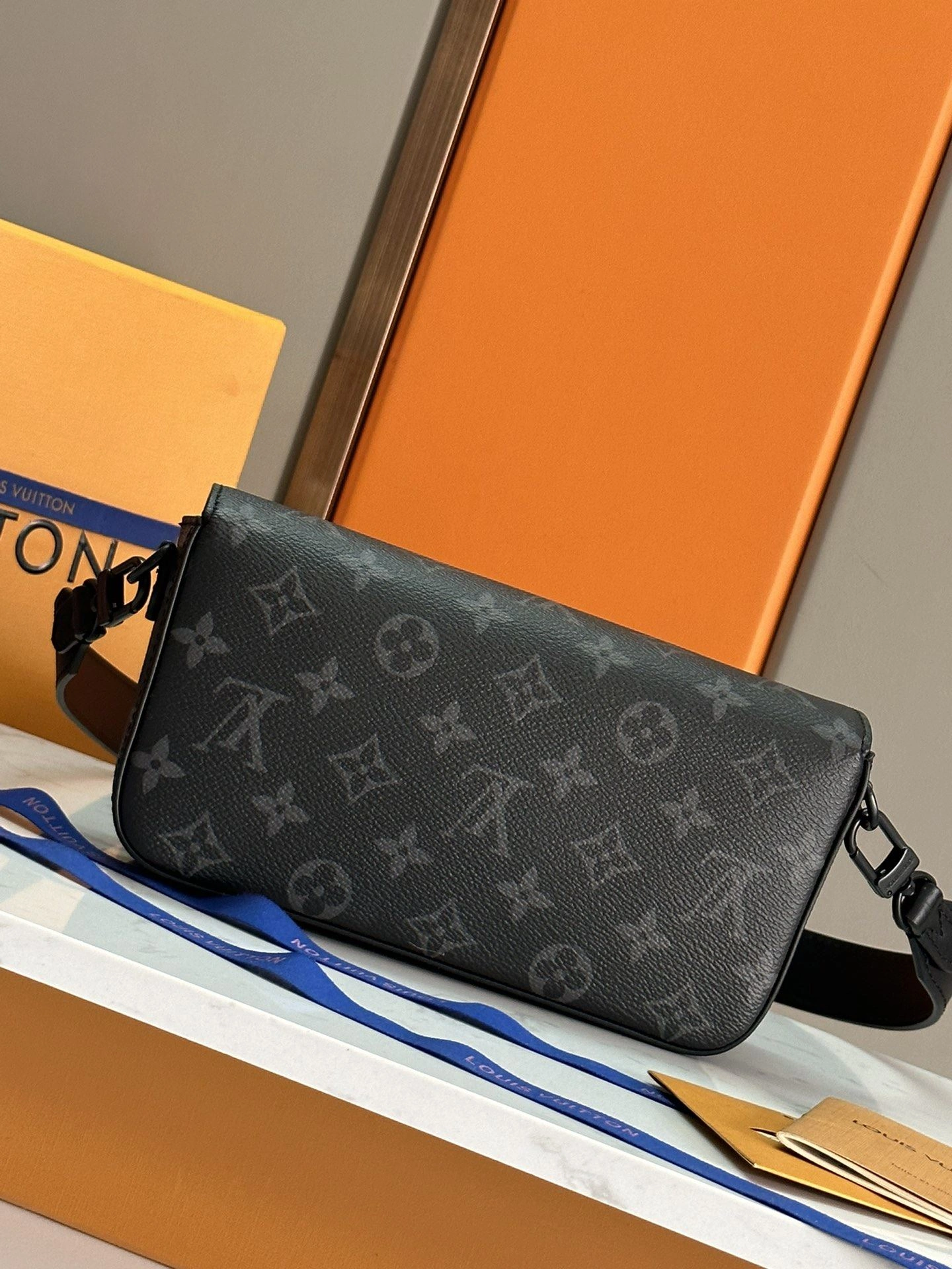 FashionForward Mens Louis Vuitton Satchel Bags 91697