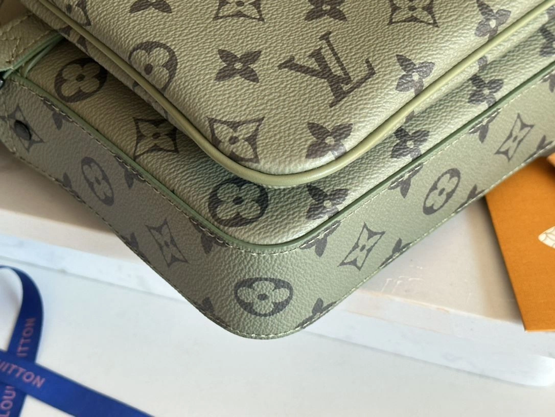 Mens Louis Vuitton Satchel Bags Soft 91696