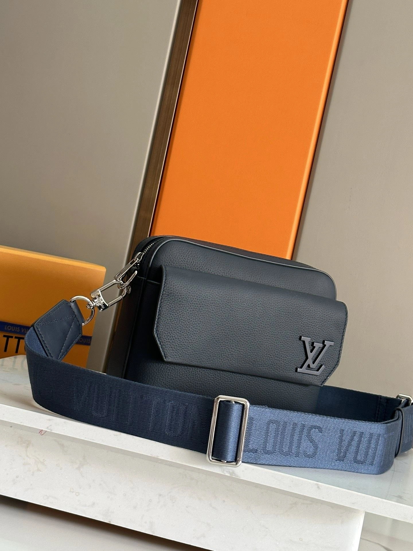 Durable Mens Louis Vuitton Satchel Bags 91693