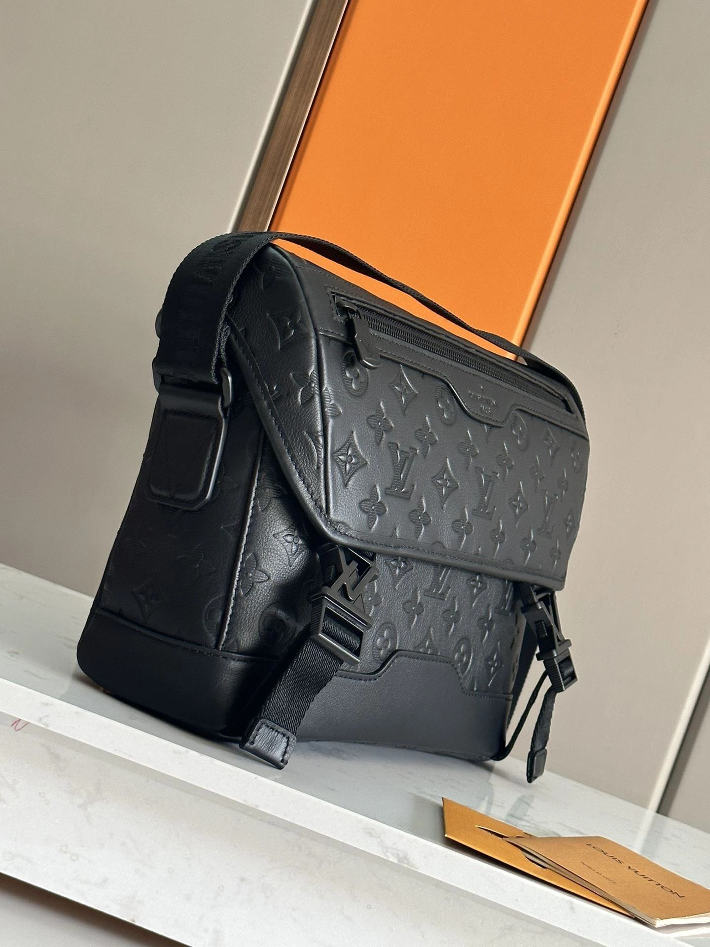 Mens Louis Vuitton Satchel Bags OnTrend 91778