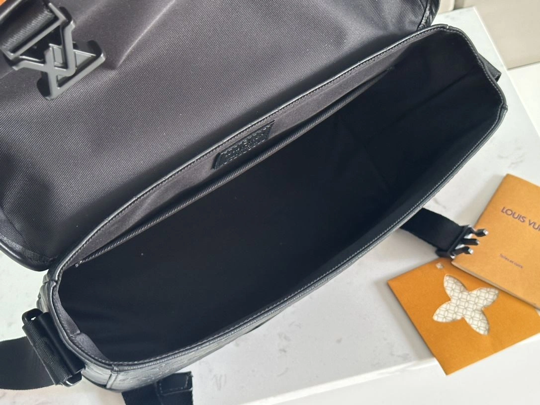 Mens Louis Vuitton Satchel Bags OnTrend 91778