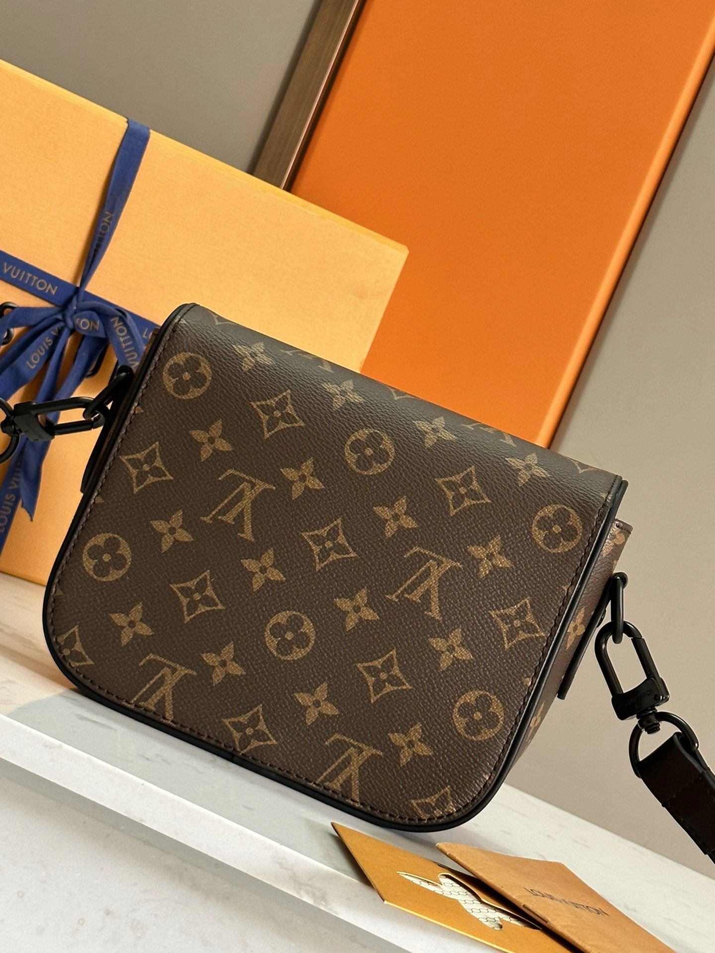 FastDry Mens Louis Vuitton Satchel Bags 91681