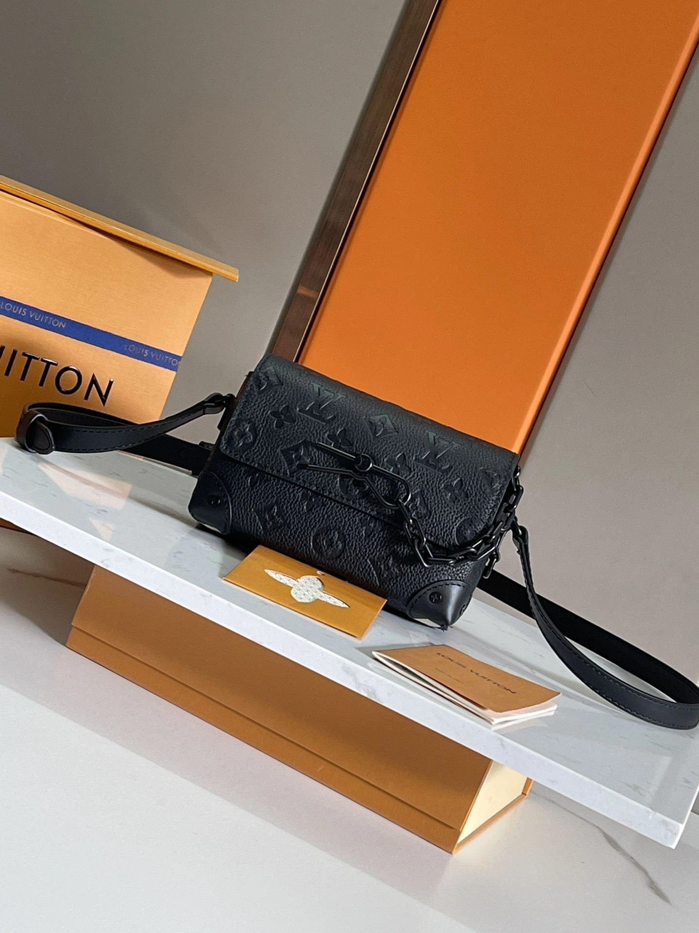 Mens Louis Vuitton Satchel Bags Casual 91680