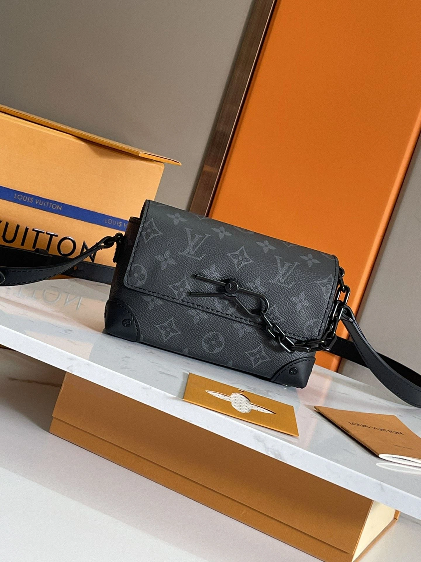 Mens Louis Vuitton Satchel Bags DailyWear 91687