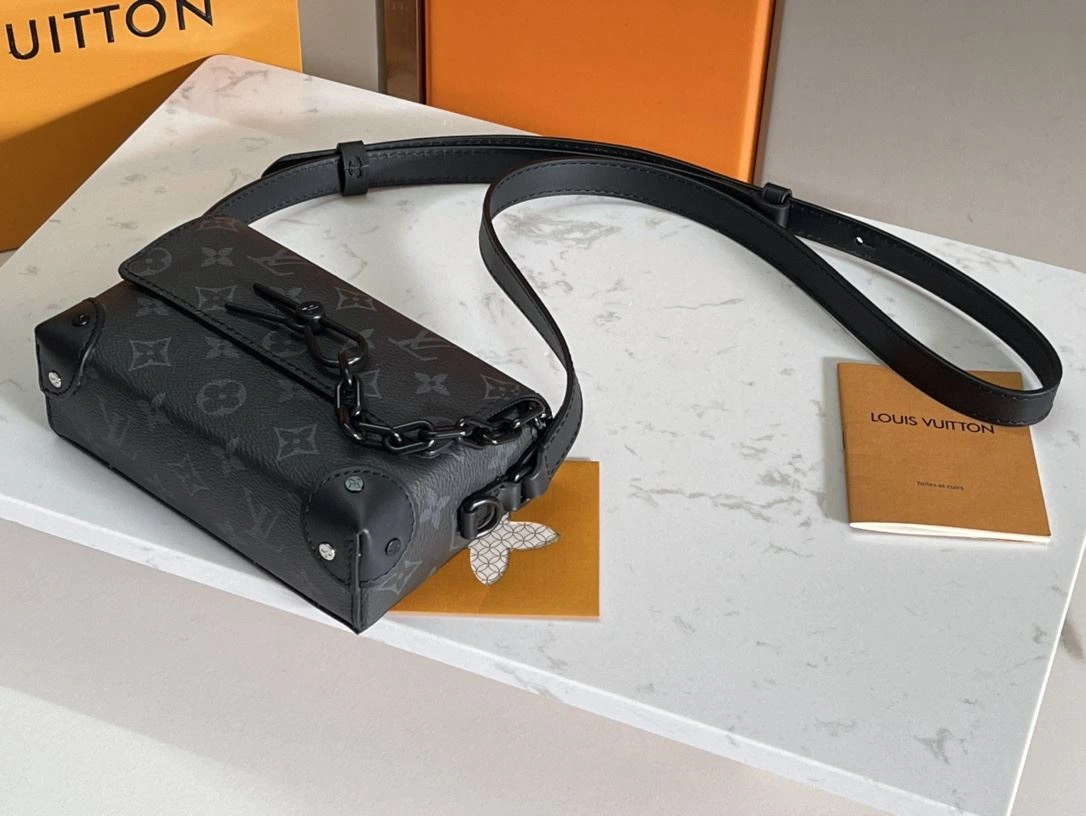 Mens Louis Vuitton Satchel Bags DailyWear 91687