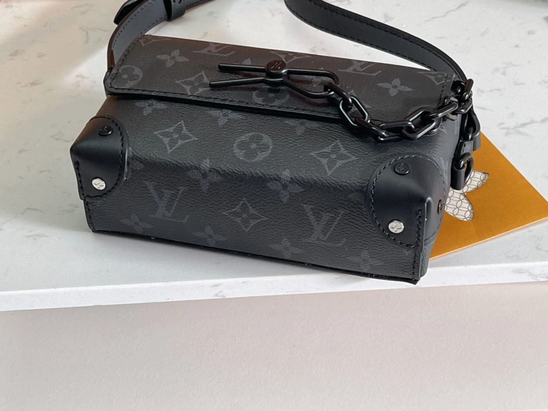 Mens Louis Vuitton Satchel Bags DailyWear 91687