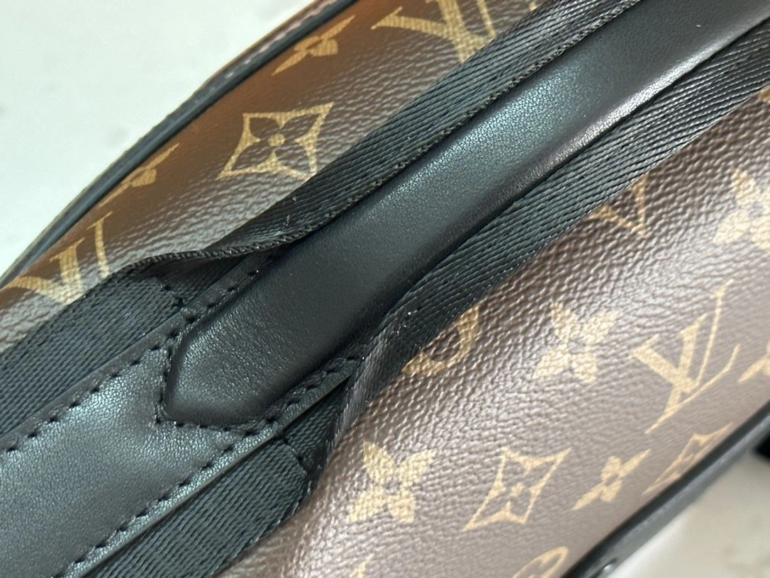 Mens Louis Vuitton Satchel Bags Minimalist 91676