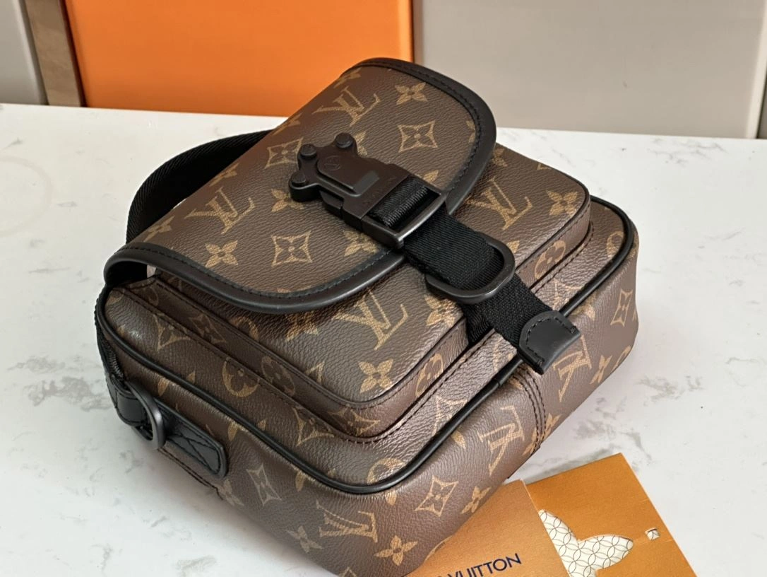 Mens Louis Vuitton Satchel Bags Durable 91675