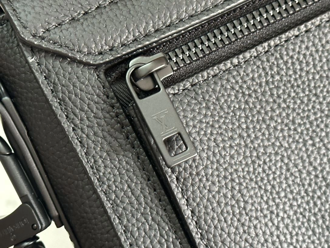 ModernLook Mens Louis Vuitton Satchel Bags 91666