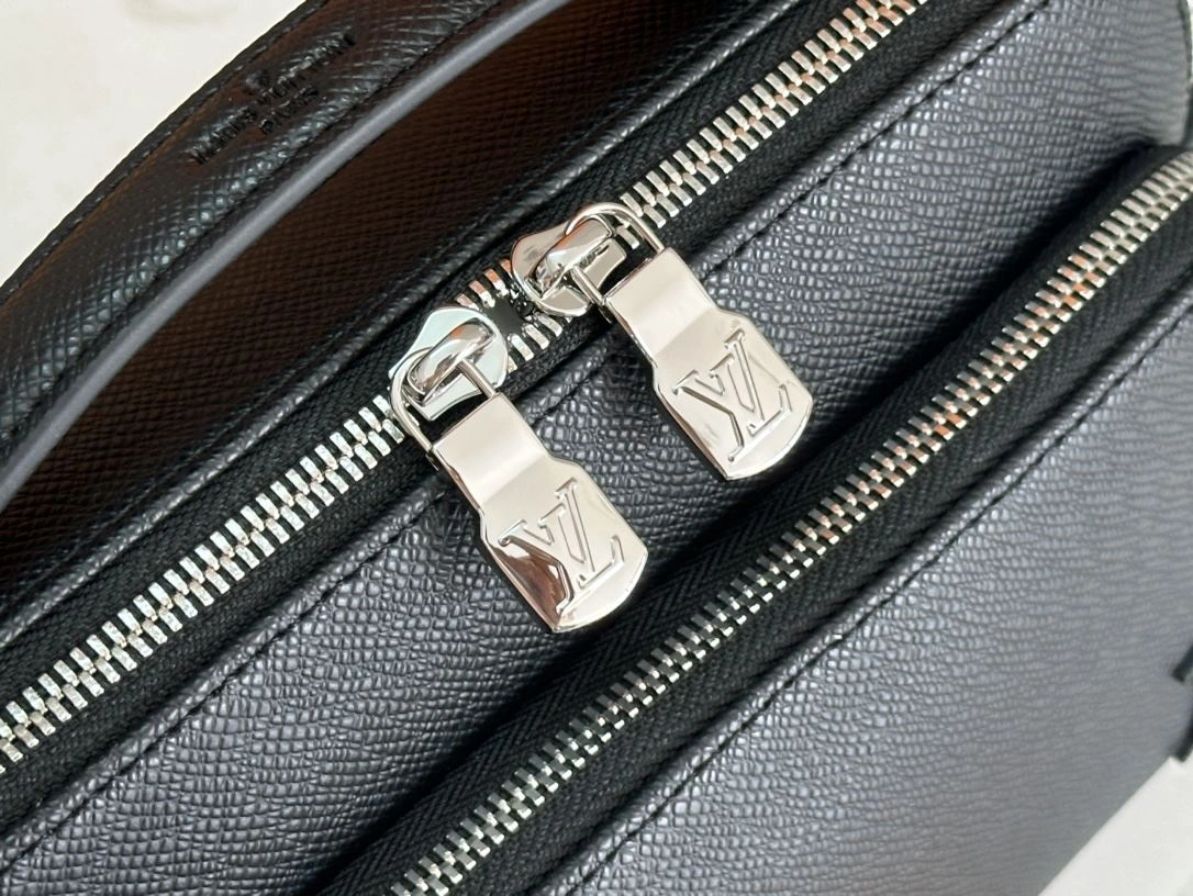 FastDry Mens Louis Vuitton Satchel Bags 91661