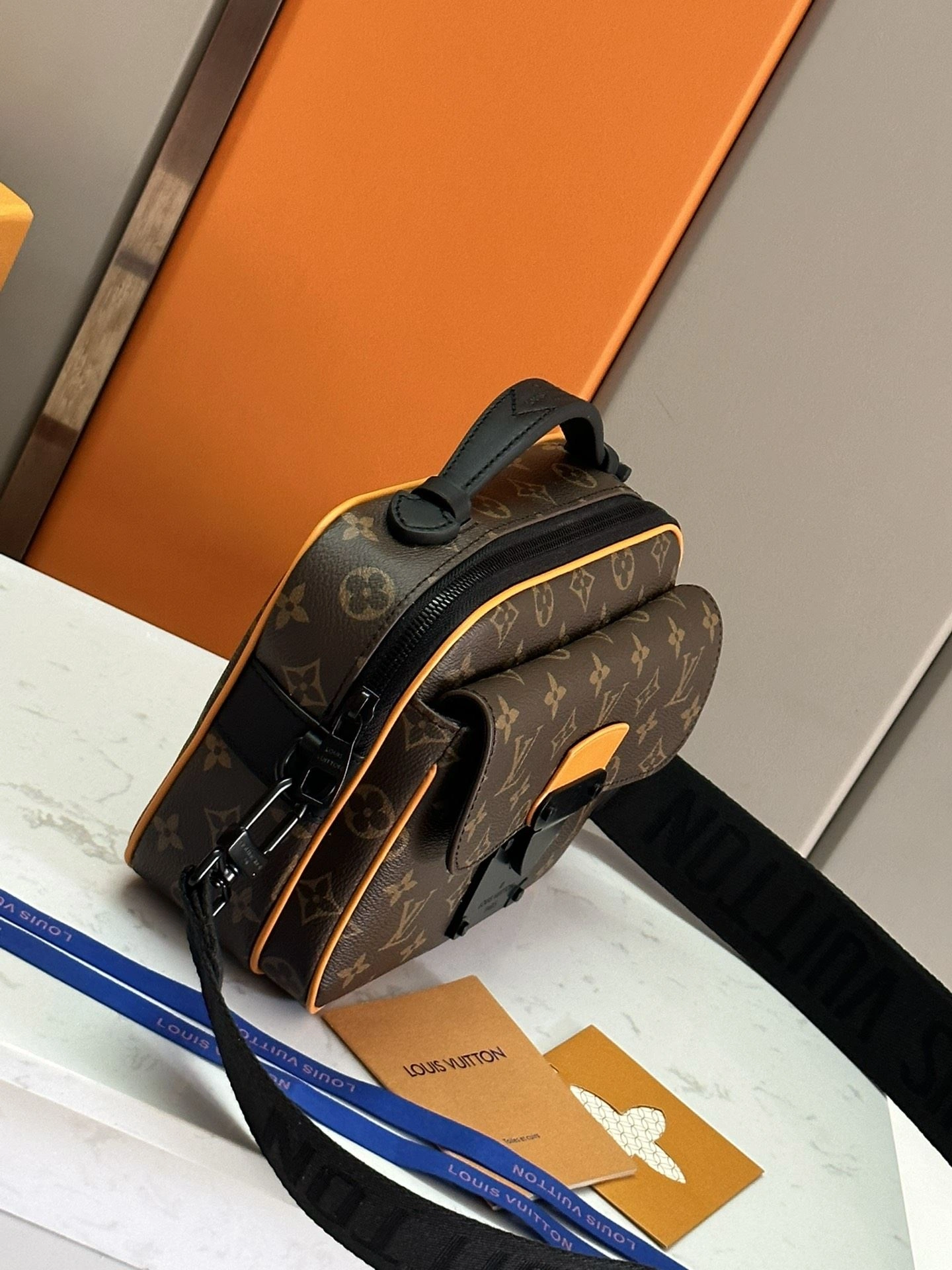 Mens Louis Vuitton Satchel Bags Functional 91689