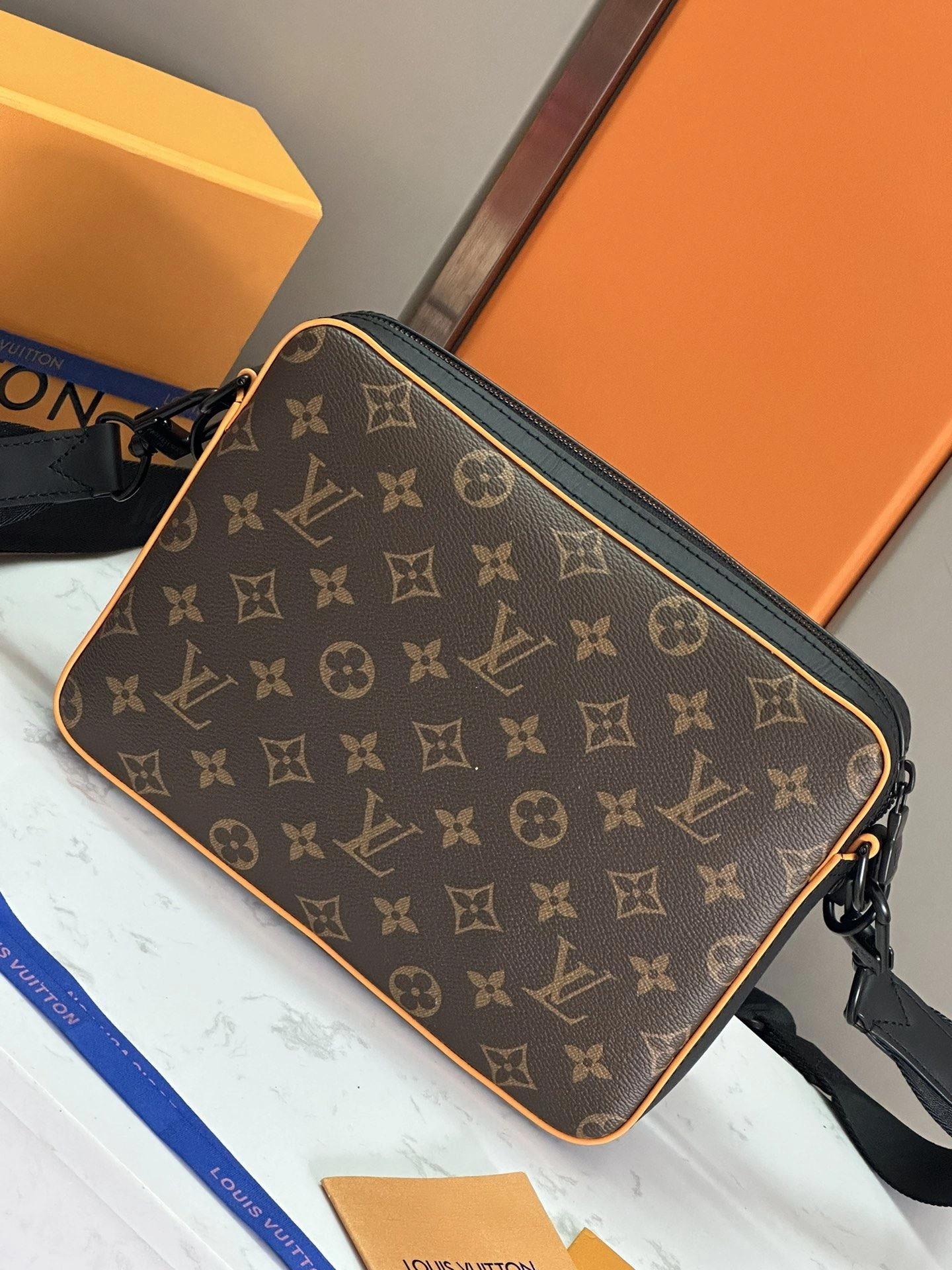 Mens Louis Vuitton Satchel Bags Durable 91685