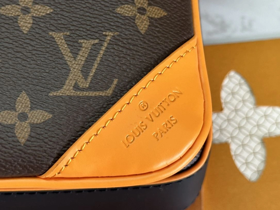 Mens Louis Vuitton Satchel Bags Durable 91685
