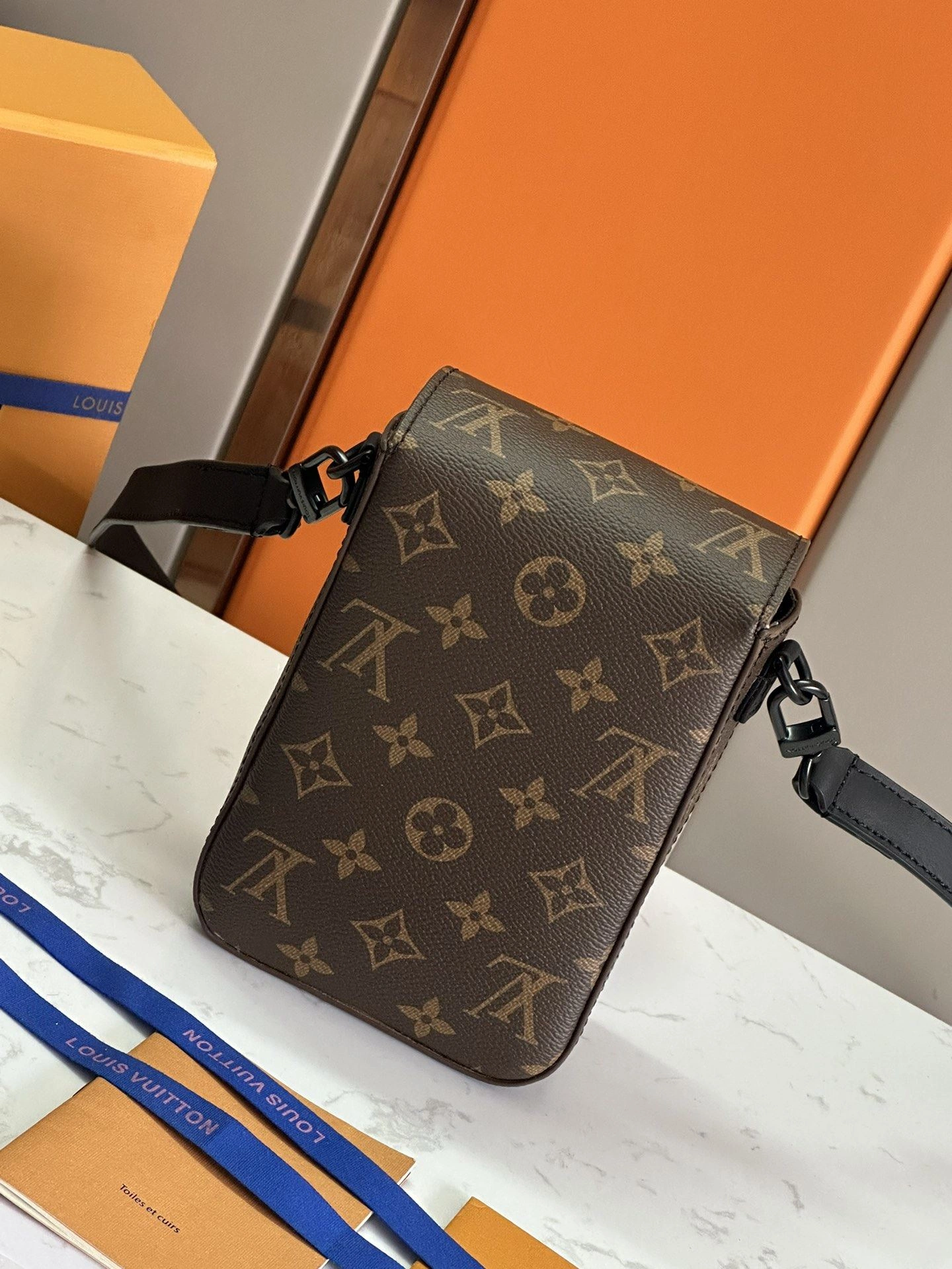 Contemporary Mens Louis Vuitton Satchel Bags 91658