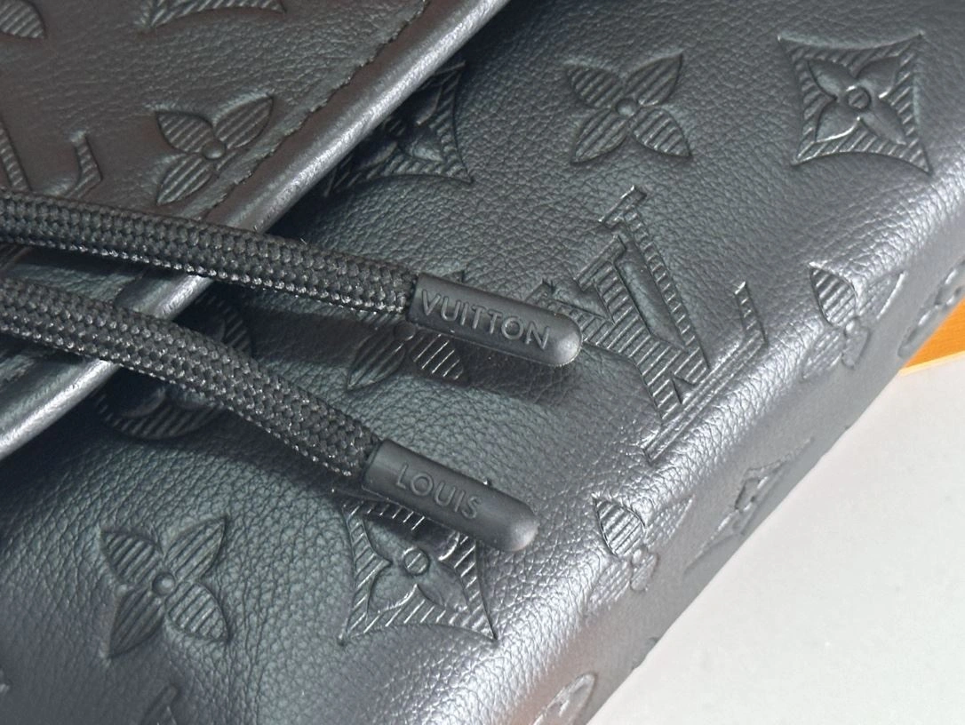 HighPerformance Mens Louis Vuitton Satchel Bags 91656
