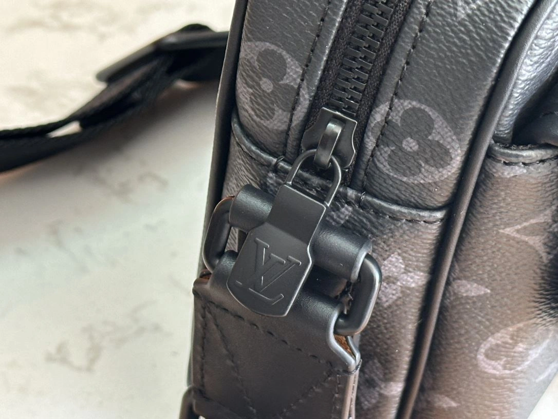 Mens Louis Vuitton Satchel Bags ZipUp 91655