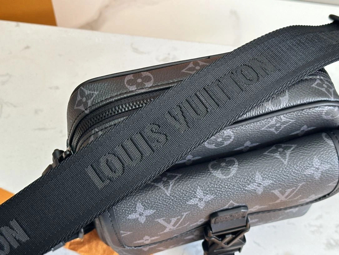 Mens Louis Vuitton Satchel Bags ZipUp 91655