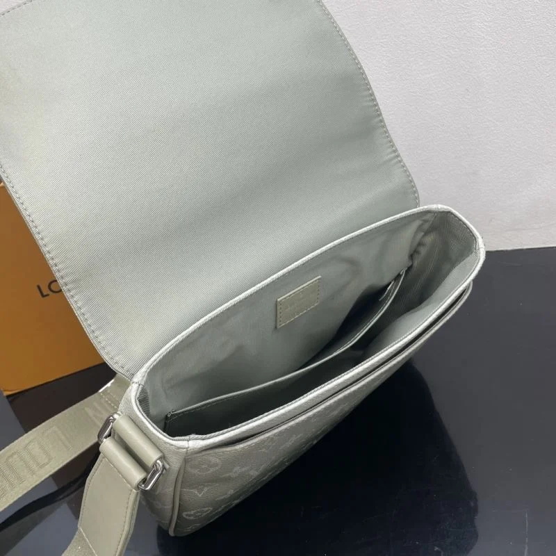 Mens Louis Vuitton Satchel Bags DailyWear 41660